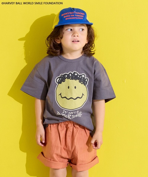 SMILEY FACE（スマイリーフェイス）の「【HARVEY BALL】別注 SMILEY FACE Tee（Tシャツ/カットソー・キッズ・レッド/チャコール/ブラック/オフホワイト・80/90/95/100/110/120/130/140/150）」の3枚目の写真
