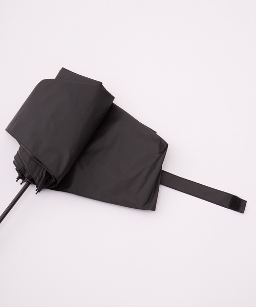 nifty colors(ニフティーカラーズ)の「【nifty colors】Shading folding umbrella 55cm with carabiner / ニフティカラーズ 遮光 カラビナ付 折り畳み傘55cm / 晴雨兼用(折りたたみ傘・レディース・サックスブルー/ブラック/ネイビー・FREE)」の18枚目の写真