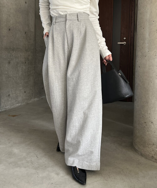 CAPRICIEUX LE'MAGE(カプリシューレマージュ)の「【yao企画】【高身長サイズあり】タックスウェットパンツ(その他パンツ・レディース・ホワイト系その他/グレー・38/TM/36)」の15枚目の写真