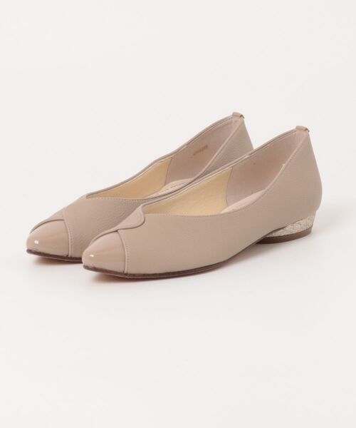 ABC-MART(エービーシーマート)の「JOLI ENCORE ジョリー アンコール COMBI PPS 2 コンビパンプス 2 JE80238 BEIGE(パンプス・レディース・ベージュ・24.5cm/23.0cm/24.0cm/25.0cm/22.5cm/23.5cm)」の1枚目の写真
