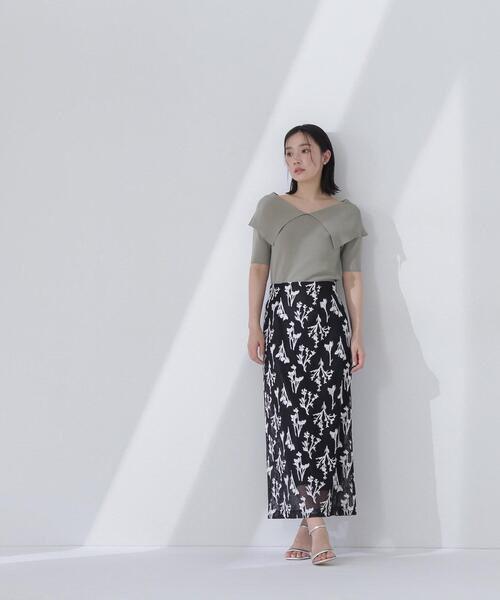 NATURAL BEAUTY BASIC(ナチュラルビューティーベーシック)の「◇ビックカラーボートネックニット(ニット/セーター・レディース・ブラック/カーキ/オフホワイト・FREE)」の5枚目の写真