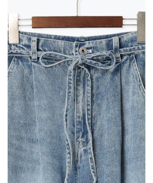 Te chichi TERRASSE（テチチテラス）の「ウエストリボンタックワイドデニムパンツ《2025spring catalog item》（その他パンツ・レディース・ブルー/サックスブルー/ベージュ・M/L）」の12枚目の写真