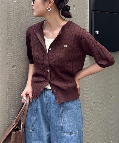 fredy emue（フレディエミュ）の「FR刺繍ケーブル柄半袖カーディガン（カーディガン/ボレロ・レディース・ネイビー/イエロー/ブルー/オフホワイト/ベージュ/ブラウン/レッド・38）」の14枚目の写真