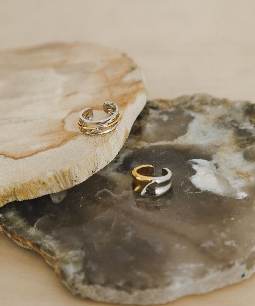 URBAN RESEARCH(アーバンリサーチ)の「decor『デコール』 4ラインイヤカフ(イヤリング・レディース・ゴールド系その他・-)」の2枚目の写真