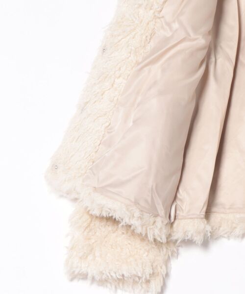 Ogue.（オグ）の「[ Ogue. ] fluffy fur like coat （フラッフィーファーライクコート）（その他アウター・レディース・アイボリー/ブラック・FREE）」の7枚目の写真