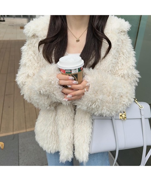 Ogue.（オグ）の「[ Ogue. ] fluffy fur like coat （フラッフィーファーライクコート）（その他アウター・レディース・アイボリー/ブラック・FREE）」の13枚目の写真