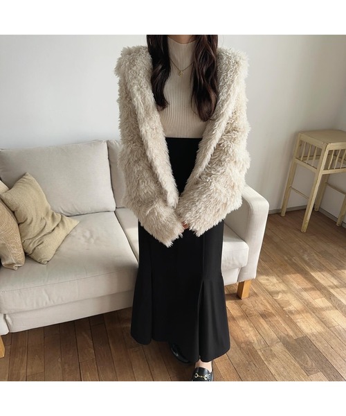 Ogue.（オグ）の「[ Ogue. ] fluffy fur like coat （フラッフィーファーライクコート）（その他アウター・レディース・アイボリー/ブラック・FREE）」の20枚目の写真
