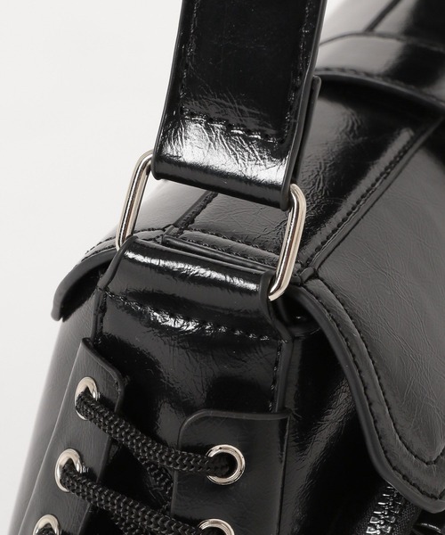 mysty woman（ミスティウーマン）の「アウトポケットレースアップバッグ 453137（ショルダーバッグ・レディース・ブラック/ブラウン・FREE）」の19枚目の写真