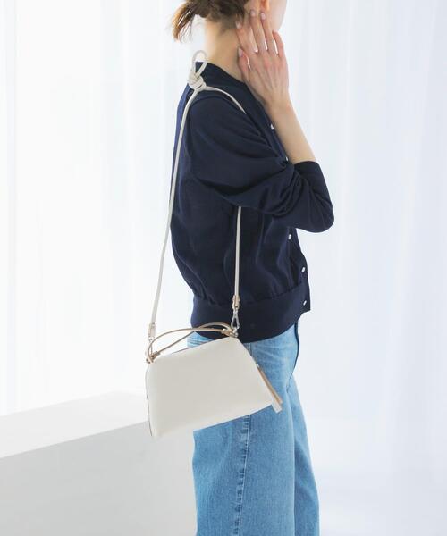 URBAN RESEARCH ROSSO WOMEN(アーバンリサーチ ロッソ)の「GIANNI CHIARINI ALIFA(ショルダーバッグ・レディース・ライトベージュ/スミクロ・-)」の9枚目の写真