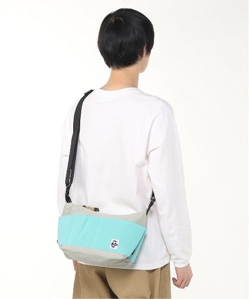 CHUMS(チャムス)の「【CHUMS/チャムス】 Collect Shoulder Sweat Nylon(ショルダーバッグ・レディース・その他1/その他3/その他2/その他4/その他5/その他8/その他6/その他7/その他9/その他10/その他11/その他12・FREE)」の4枚目の写真