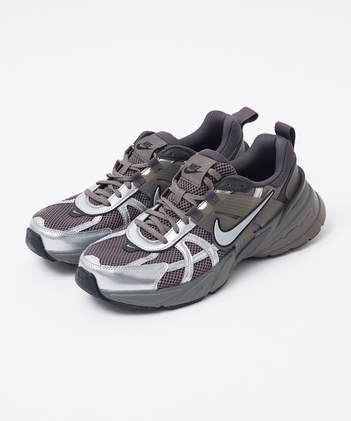 NIKE(ナイキ)の「【NIKE / ナイキ】V2K RUN / スニーカー(スニーカー・メンズ・ブラック・28/27/26)」の1枚目の写真