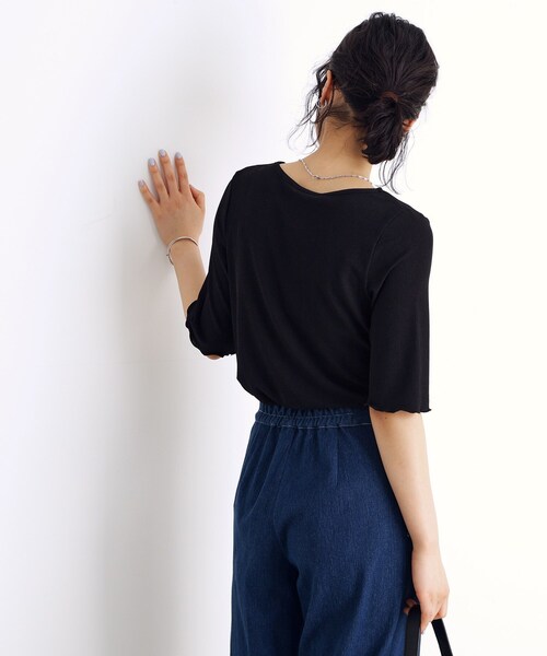 THE SHOP TK （ザ ショップ ティーケー ）の「ドレープカットソー【洗濯機OK/シワになりにくい】（シャツ/ブラウス・レディース・ライトグリーン/オフホワイト/パープル/ブラック・12/13）」の12枚目の写真