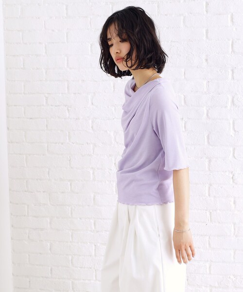 THE SHOP TK （ザ ショップ ティーケー ）の「ドレープカットソー【洗濯機OK/シワになりにくい】（シャツ/ブラウス・レディース・ライトグリーン/オフホワイト/パープル/ブラック・12/13）」の15枚目の写真