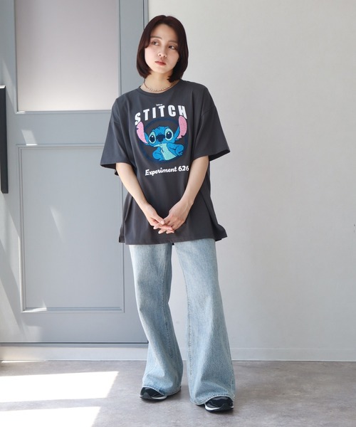 Disney(ディズニー)の「【Disney/ディズニー】スティッチ アートワークデザイン サガラ刺繍 半袖Tシャツ(Tシャツ/カットソー・レディース・ベージュ/パープル/スミクロ/サックスブルー・M/L)」の9枚目の写真