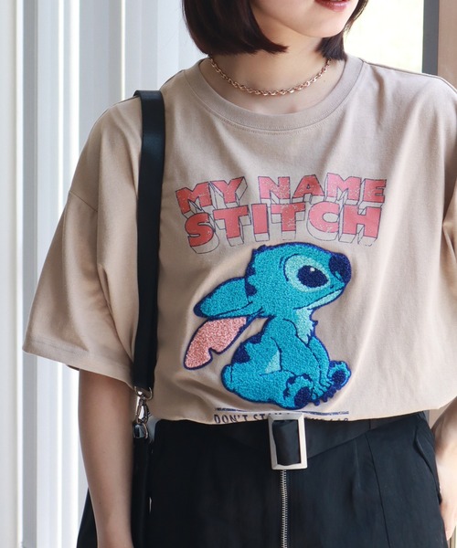 Disney(ディズニー)の「【Disney/ディズニー】スティッチ アートワークデザイン サガラ刺繍 半袖Tシャツ(Tシャツ/カットソー・レディース・ベージュ/パープル/スミクロ/サックスブルー・M/L)」の12枚目の写真