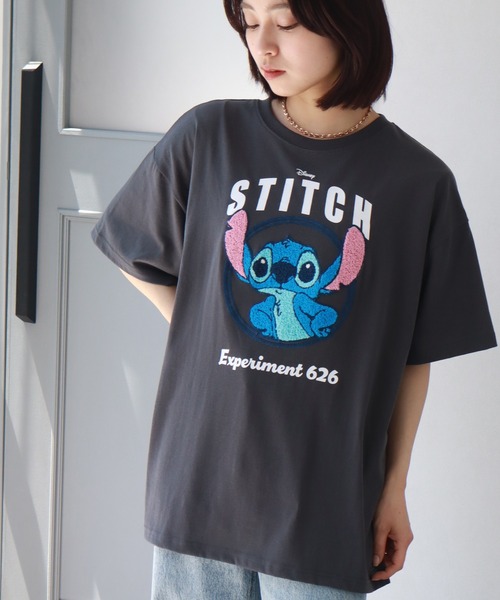 Disney(ディズニー)の「【Disney/ディズニー】スティッチ アートワークデザイン サガラ刺繍 半袖Tシャツ(Tシャツ/カットソー・レディース・ベージュ/パープル/スミクロ/サックスブルー・M/L)」の7枚目の写真