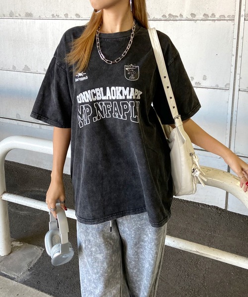 non-hedge(ノンヘッジ)の「ブリーチ加工ロゴTシャツ(Tシャツ/カットソー・レディース・ブラック×ホワイト/ブラック×ブラック/グレー/ブラック/ブラック×レッド・FREE)」の2枚目の写真
