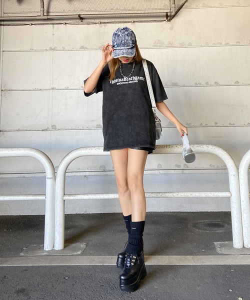 non-hedge(ノンヘッジ)の「ブリーチ加工ロゴTシャツ(Tシャツ/カットソー・レディース・ブラック×ホワイト/ブラック×ブラック/グレー/ブラック/ブラック×レッド・FREE)」の16枚目の写真