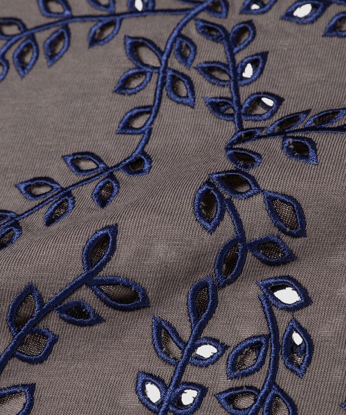 DRIES VAN NOTEN（ドリスヴァンノッテン）の「HEGELSON EMB1603WKSS.T-SHIRT（Tシャツ/カットソー・レディース・その他・XS/S）」の5枚目の写真