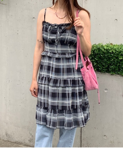 Mejoul(メジュール)の「チェックフリルキャミワンピース(ワンピース・レディース・ブルー/ブラック・M/S)」の11枚目の写真
