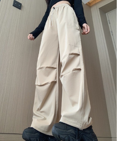 NiiNa(ニーナ)の「【 NiiNa / ニーナ 】ハイウェストワイドレッグパンツ(その他パンツ・レディース・ブラック/グレー/ベージュ・LARGE/MEDIUM/SMALL)」の4枚目の写真