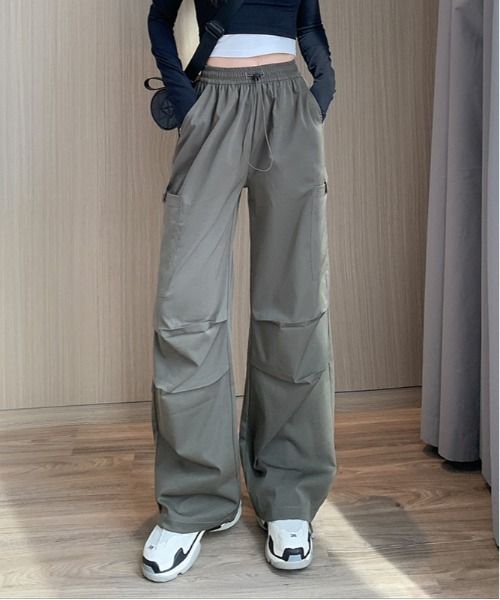 NiiNa(ニーナ)の「【 NiiNa / ニーナ 】ハイウェストワイドレッグパンツ(その他パンツ・レディース・ブラック/グレー/ベージュ・LARGE/MEDIUM/SMALL)」の11枚目の写真