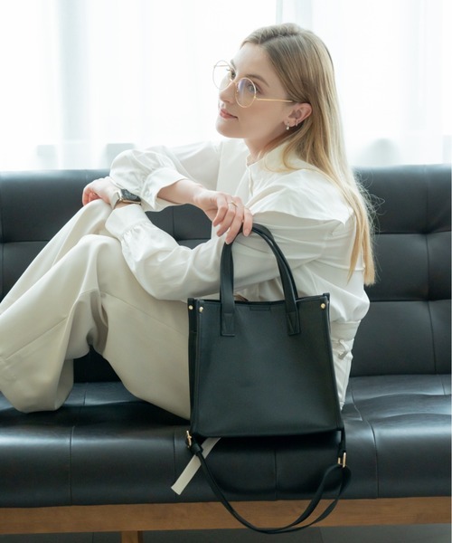 セール】【牛革底マチたっぷり】Rename 仕切り＆ポケット 2wayトート