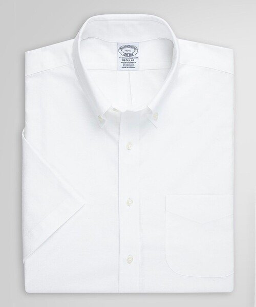 BROOKS BROTHERS(ブルックスブラザーズ)の「ストレッチオックスフォード ショートスリーブドレスシャツ Regular Fit(ビジネスシャツ・メンズ・ホワイト・17/16/15.5/14.5/17.5/16.5/15 )」の1枚目の写真