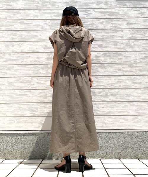 Q（キュー）の「アノラックフーディードロストプルオーバー（パーカー・レディース・ブラック/オリーブ・MEDIUM）」の18枚目の写真