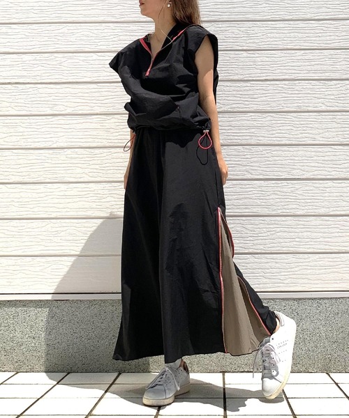 Q（キュー）の「アノラックフーディードロストプルオーバー（パーカー・レディース・ブラック/オリーブ・MEDIUM）」の21枚目の写真