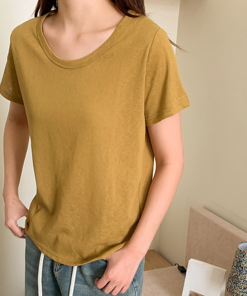 LOWO(ロワ)の「綿混シンプル無地Tシャツ カットソー(Tシャツ/カットソー・レディース・ボルドー/モカ/カーキ/ネイビー/グレー/ホワイト/ブラック/ベージュ/パープル・L/M)」の4枚目の写真