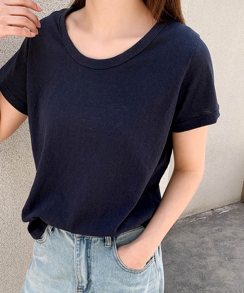 LOWO(ロワ)の「綿混シンプル無地Tシャツ カットソー(Tシャツ/カットソー・レディース・ボルドー/モカ/カーキ/ネイビー/グレー/ホワイト/ブラック/ベージュ/パープル・L/M)」の12枚目の写真