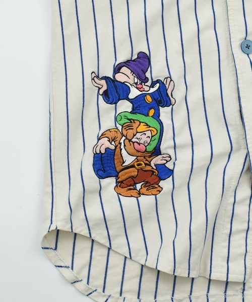 DISNEY VINTAGE(ディズニーヴィンテージ)の「【USED】90’s Disney “白雪姫/7人の小人” キャラクター ベースボールシャツ(シャツ/ブラウス・メンズ・ホワイト・LARGE)」の6枚目の写真