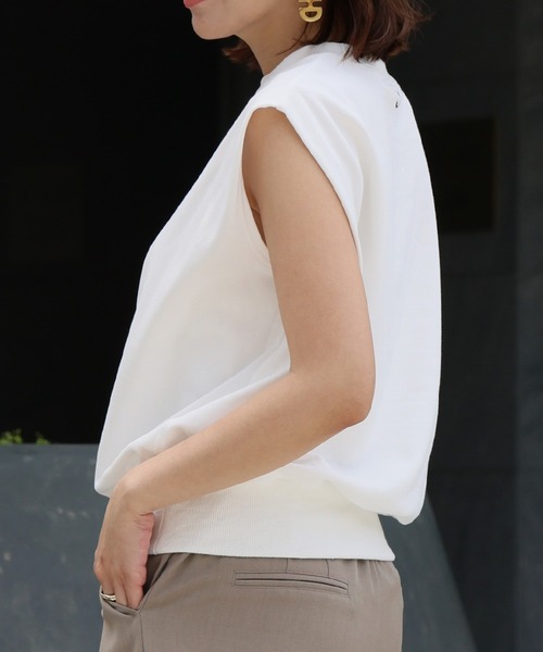 ELFRANK(エルフランク)の「ワンポイント刺繍 ノースリーブ スウェット トップス プルオーバー(Tシャツ/カットソー・レディース・グリーン/レッド/オフホワイト/グレー・FREE)」の7枚目の写真
