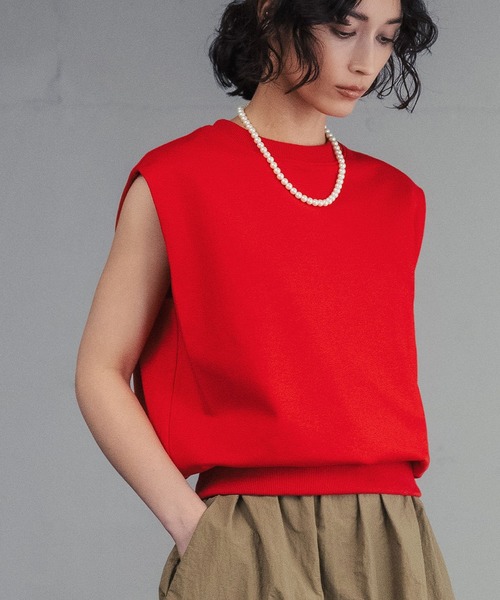 ELFRANK(エルフランク)の「ワンポイント刺繍 ノースリーブ スウェット トップス プルオーバー(Tシャツ/カットソー・レディース・グリーン/レッド/オフホワイト/グレー・FREE)」の11枚目の写真