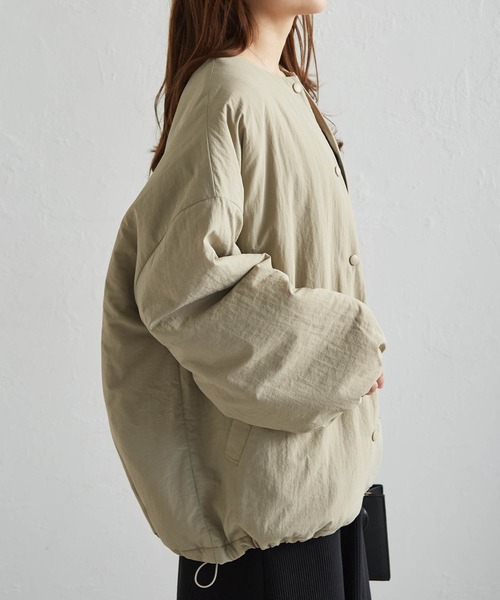 RANAN(ラナン)の「ノーカラーオーバーサイズ中綿ブルゾン(ダウンジャケット/コート・レディース・ブラック/ベージュ/アイボリー・LL/L/M)」の7枚目の写真