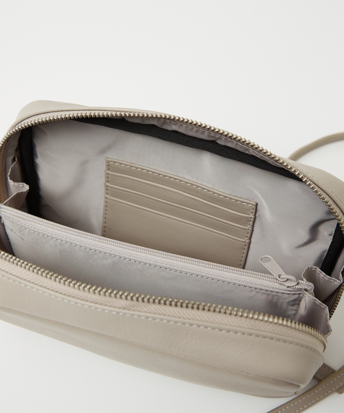collex(コレックス)の「マルチミニショルダーバッグ(ショルダーバッグ・レディース・グレイッシュベージュ/ブラック・フリー)」の13枚目の写真