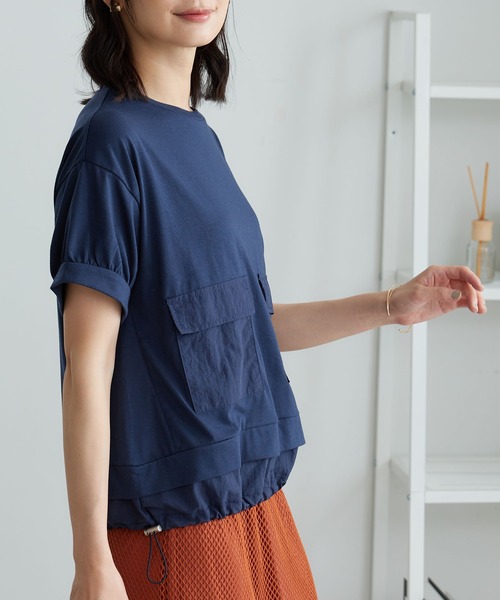 BELLUNA PLUS（ベルーナ）の「ビッグポケット付異素材切替プルオーバー（Tシャツ/カットソー・レディース・ネイビー/オフホワイト/カーキ・X-LARGE/MEDIUM/LARGE）」の6枚目の写真