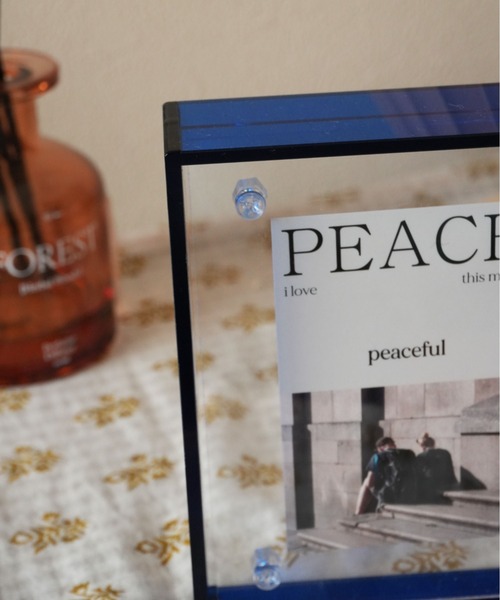 ammy.（エイミードット）の「【 ammy. / エイミードット 】 透明 カラーアクリル フォトスタンド（フォトフレーム・レディース・オレンジ/パープル/ライトピンク/グリーン/ライトグリーン/フューシャピンク/クリア/マルチ/ピンク/レッド/イエロー/ダークブルー・FREE）」の16枚目の写真