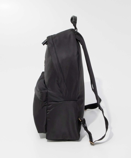 ANYA HINDMARCH(アニヤハインドマーチ)の「ANYA HINDMARCH Backpack Eyes in ECONYLR regenerated Nylon アニヤハインドマーチ バックパック(バックパック/リュック・レディース・ブラック・FREE)」の5枚目の写真