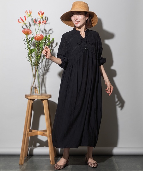 lodie（ロディ）の「胸元レース ロングワンピース（ワンピース・レディース・ベージュ/ブラック・FREE）」の13枚目の写真