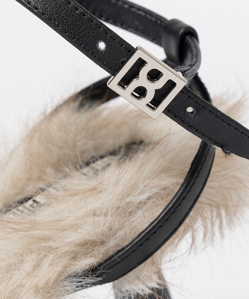 PRANK PROJECT(プランクプロジェクト)の「ナローストラップファーサンダル / Narrow Strap Fur Sandals(サンダル・レディース・マルチ・38/36/37)」の4枚目の写真