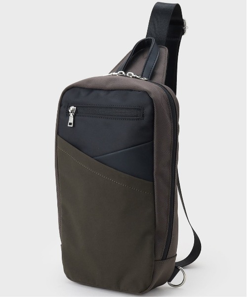 THE SHOP TK (ザ ショップ ティーケー )の「切替ボディバッグ(ボディバッグ/ウエストポーチ・メンズ・ネイビー/ブラウン系その他/ブラック・00)」の2枚目の写真