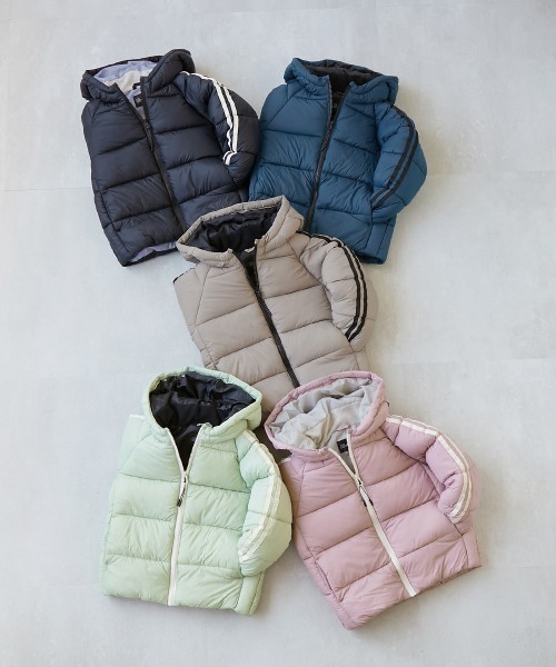 devirock（デビロック）の「洗える ファイバーダウン えらべるフード&デザイン 中綿ジャケット（ダウンジャケット/コート・キッズ・グリーン系1/ブラック系2/ブルー系2/ベージュ系1/グリーン系3/ブラック系4/ブルー系4/ブルー系1/ピンク系1/グリーン系4/ピンク系2/ブラック系1/グリーン系2/ブラック系3/ブルー系3・90cm/100cm/110cm/120cm/130cm/140cm/150cm/160cm）」の17枚目の写真