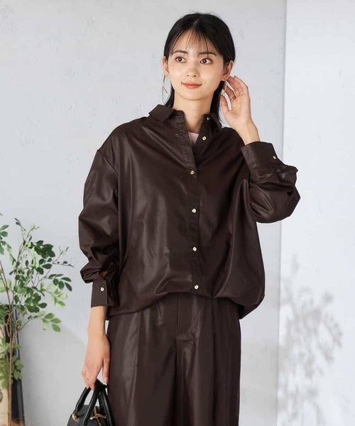 a.v.v(アーヴェヴェ)の「ドロストセミシアーシャツ(シャツ/ブラウス・レディース・チャコールグレー/ベージュ/ブラウン/グリーン・36/38/40)」の3枚目の写真