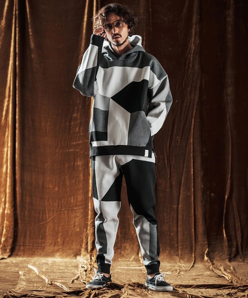 ANGENEHM（アンゲネーム）の「mp13980-Jacquard Block Color Pants -Airy Yarn Sweater- ニットパンツ(AG05-016acf)（その他パンツ・メンズ・ブラック/ライトグレー/ネイビー・L/M/S）」の16枚目の写真