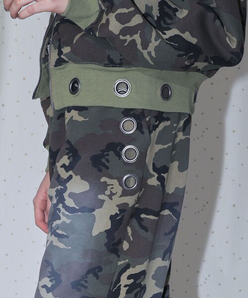 SEQUENZ(シークエンズ)の「※WEB限定 / セットアップ対応 / アイレット加工スウェットパンツ /sqnz fade sweat pants(その他パンツ・メンズ・グレー/その他1/ブラック/ピンク/ライトグレー・MEDIUM/SMALL/LARGE)」の10枚目の写真