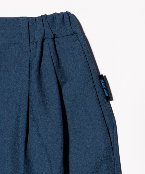 glamb(グラム)の「Blue Noise Tuck Slacks / ブルーノイズタックスラックス(スラックス・メンズ・ブルー/ブラック・S/M/L)」の9枚目の写真
