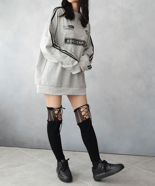 Asterellivi(アステレリビ)の「ゆるっとした シルエット ライン切り替え スエット トレーナー(スウェット・レディース・グレー/ブラック・FREE)」の20枚目の写真