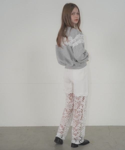 Mirette(ミレット)の「フローラルレースワイドデニム / Floral Lace Wide Denim(デニムパンツ・レディース・ライトブルー/ホワイト/グレー・MEDIUM/SMALL)」の21枚目の写真